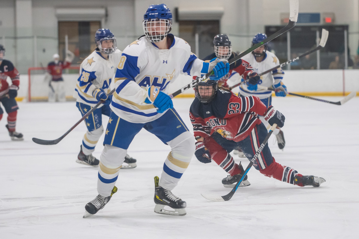 Orono girls vs Holy Angels Feb17-23 Earl Ebensteiner18